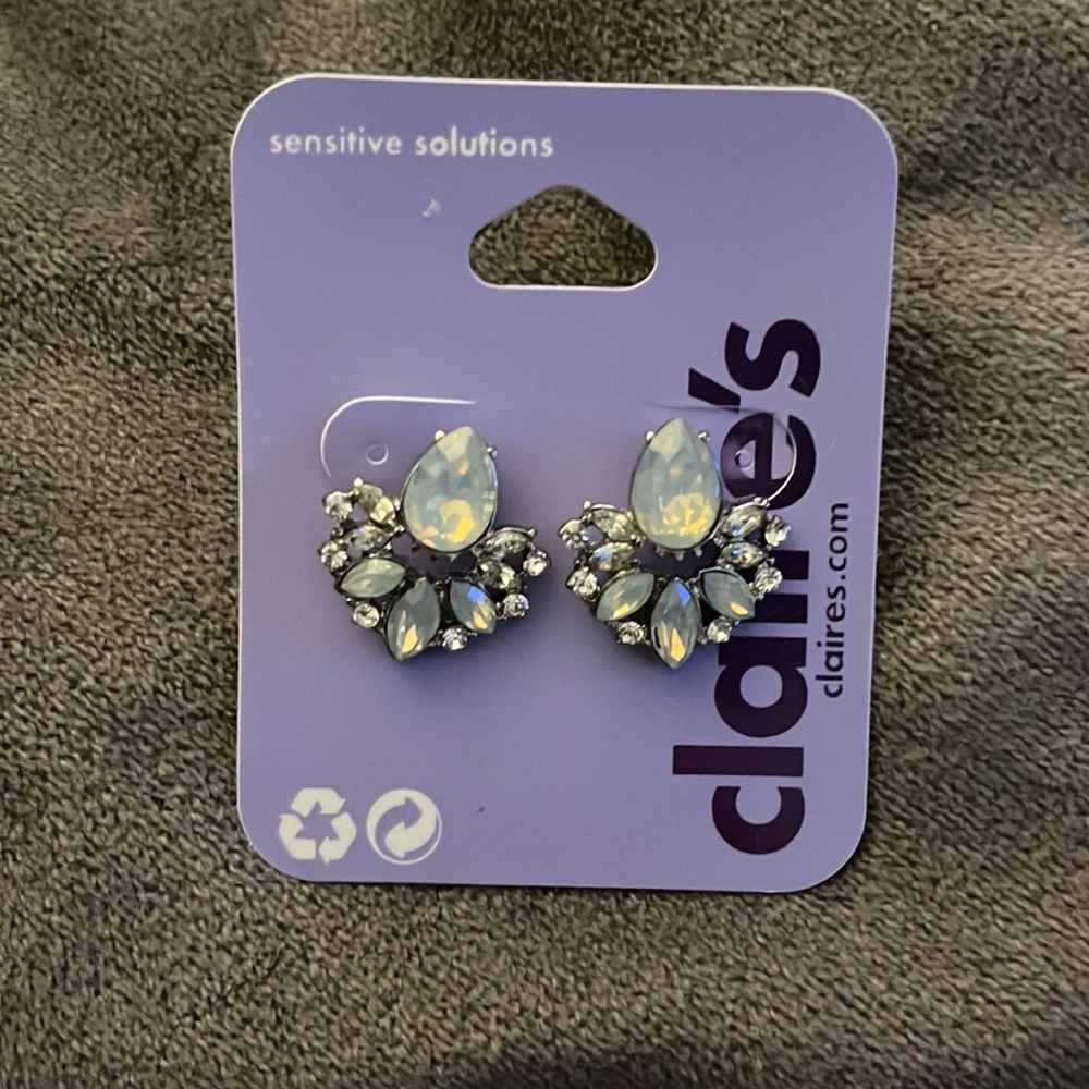 Claire’s Rhinestone Earrings - Picture 1 of 3